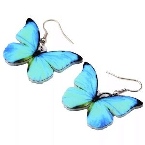 🌞🌴B1G2 FREE🌞🌴 
Light Blue Butterfly Earrings